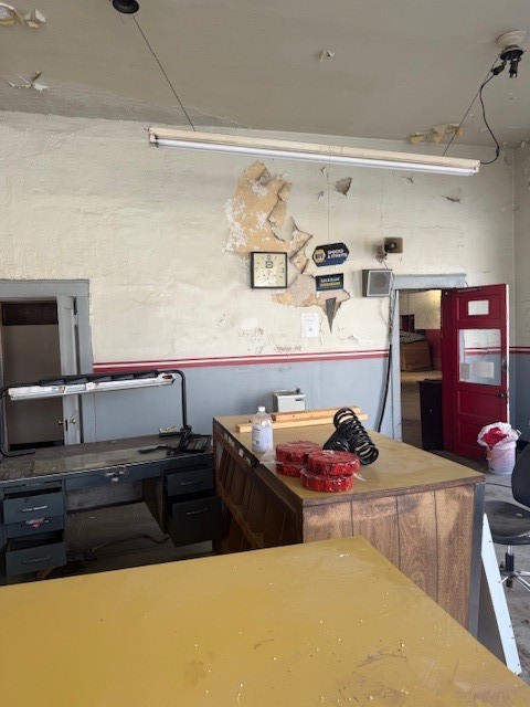 303 S Main Street, Bloomington, IL 61701