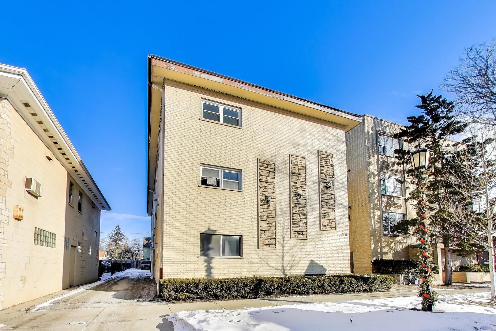 306 Chicago Avenue #3N, Oak Park, IL 60302