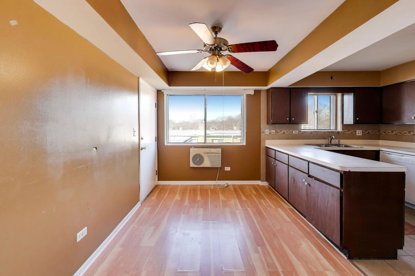 306 Chicago Avenue #3N, Oak Park, IL 60302