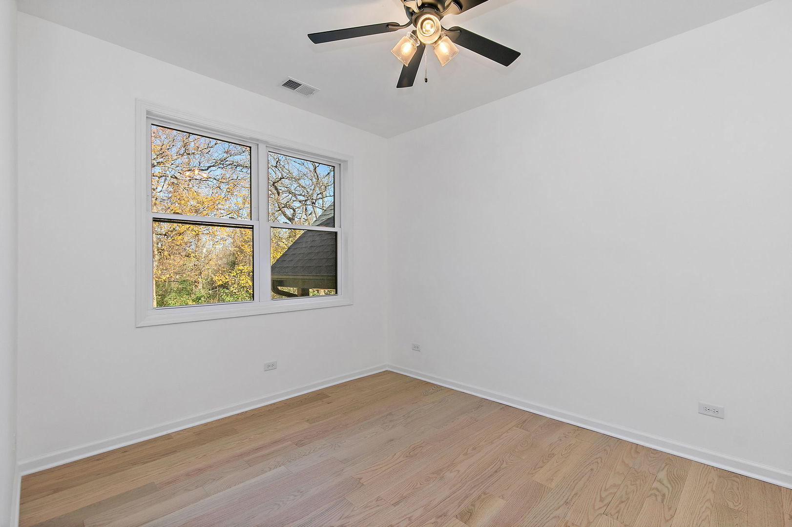 8611 Dorr Road, Wonder Lake, IL 60097