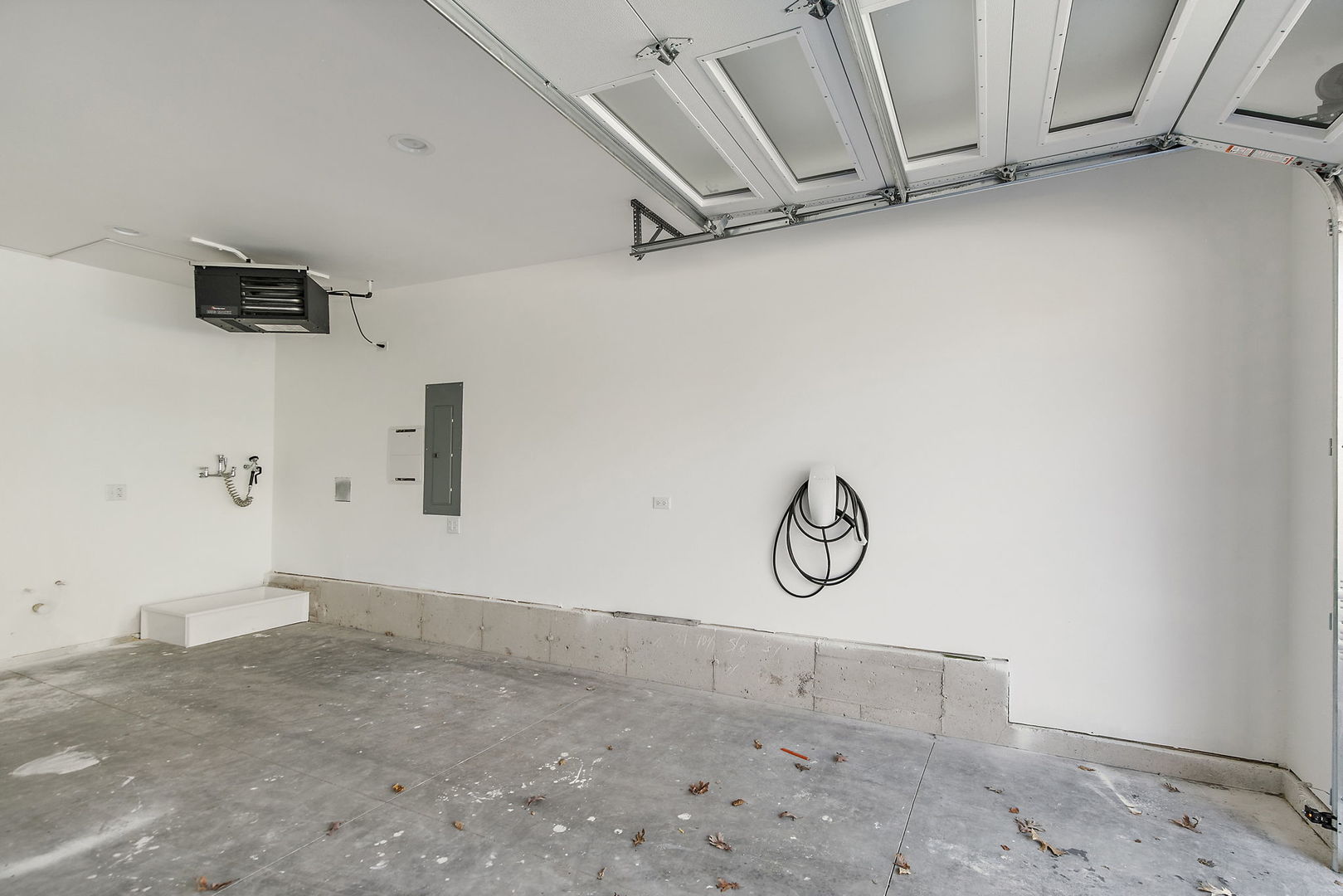 8611 Dorr Road, Wonder Lake, IL 60097