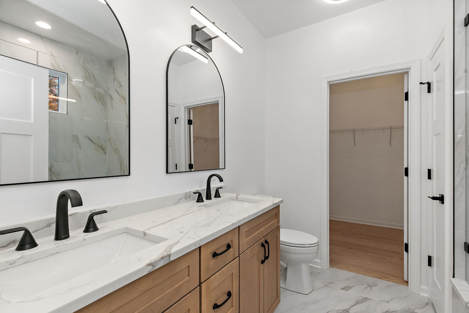 8611 Dorr Road, Wonder Lake, IL 60097