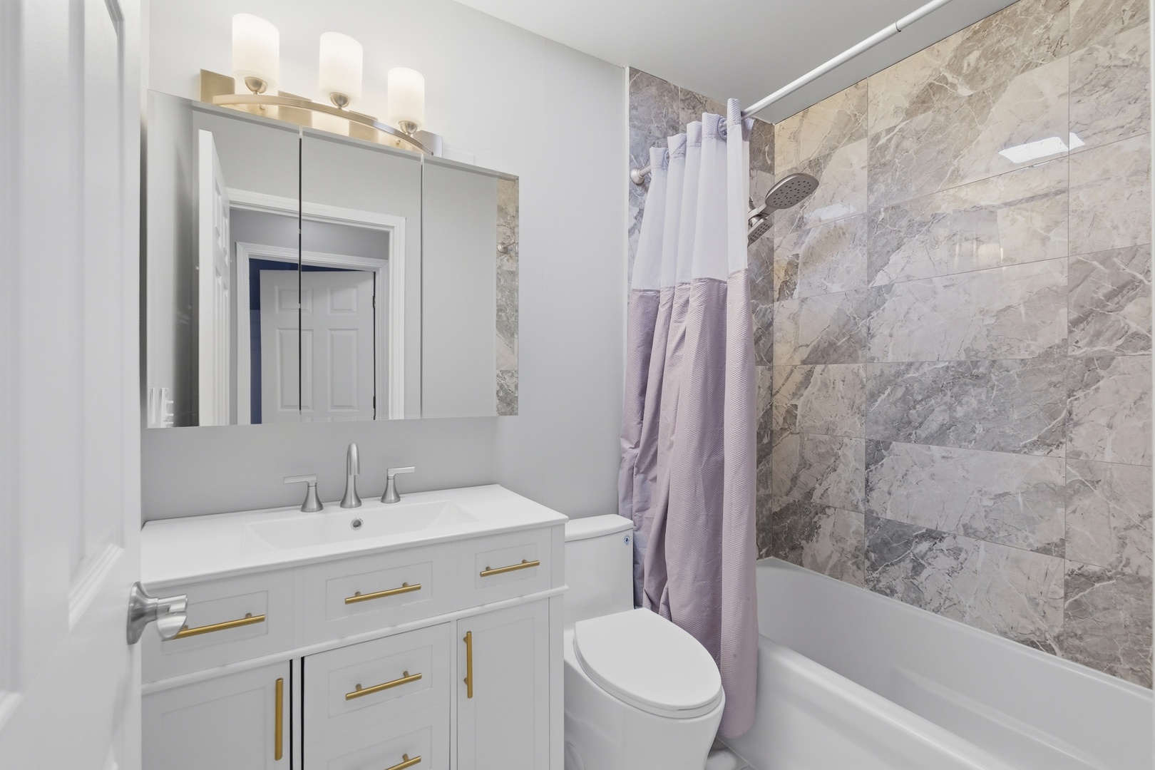 269 E Alpine Drive, Glendale Heights, IL 60139