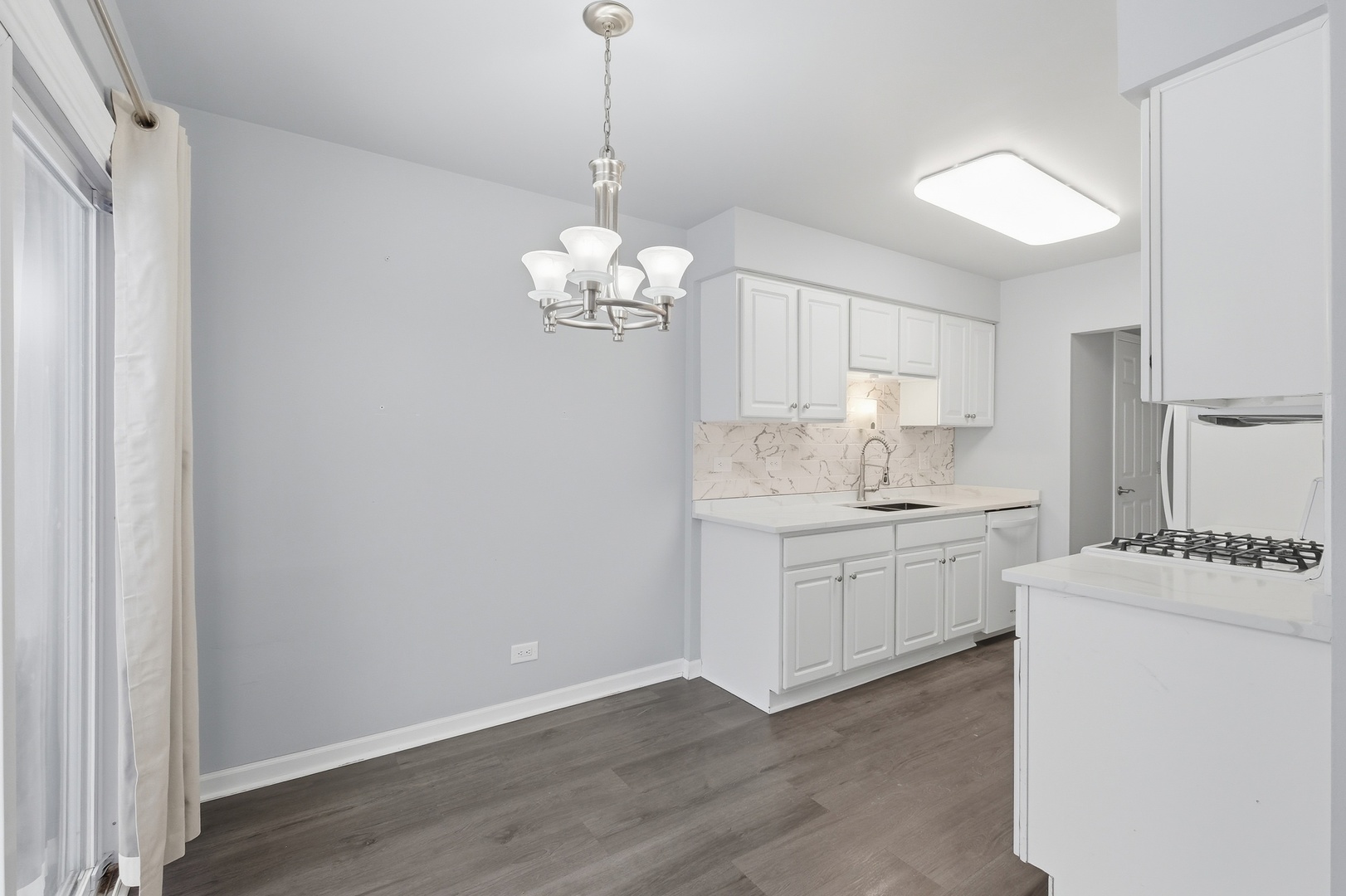 269 E Alpine Drive, Glendale Heights, IL 60139