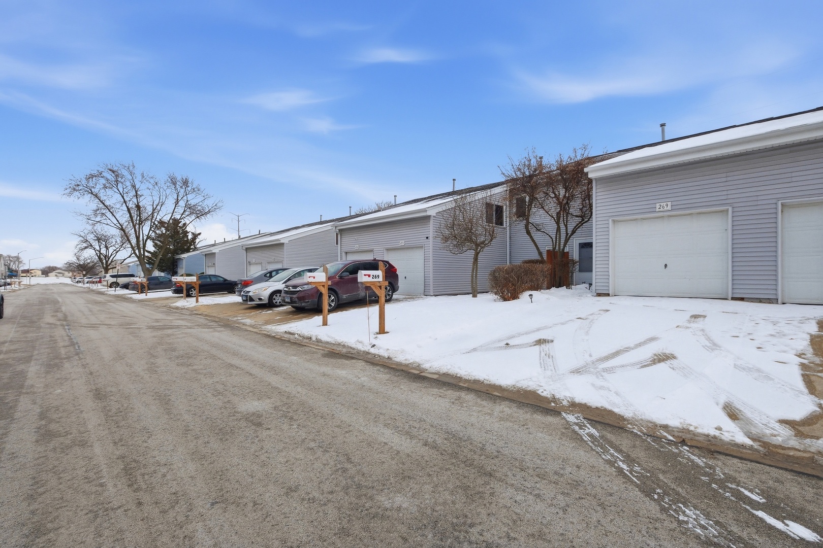 269 E Alpine Drive, Glendale Heights, IL 60139