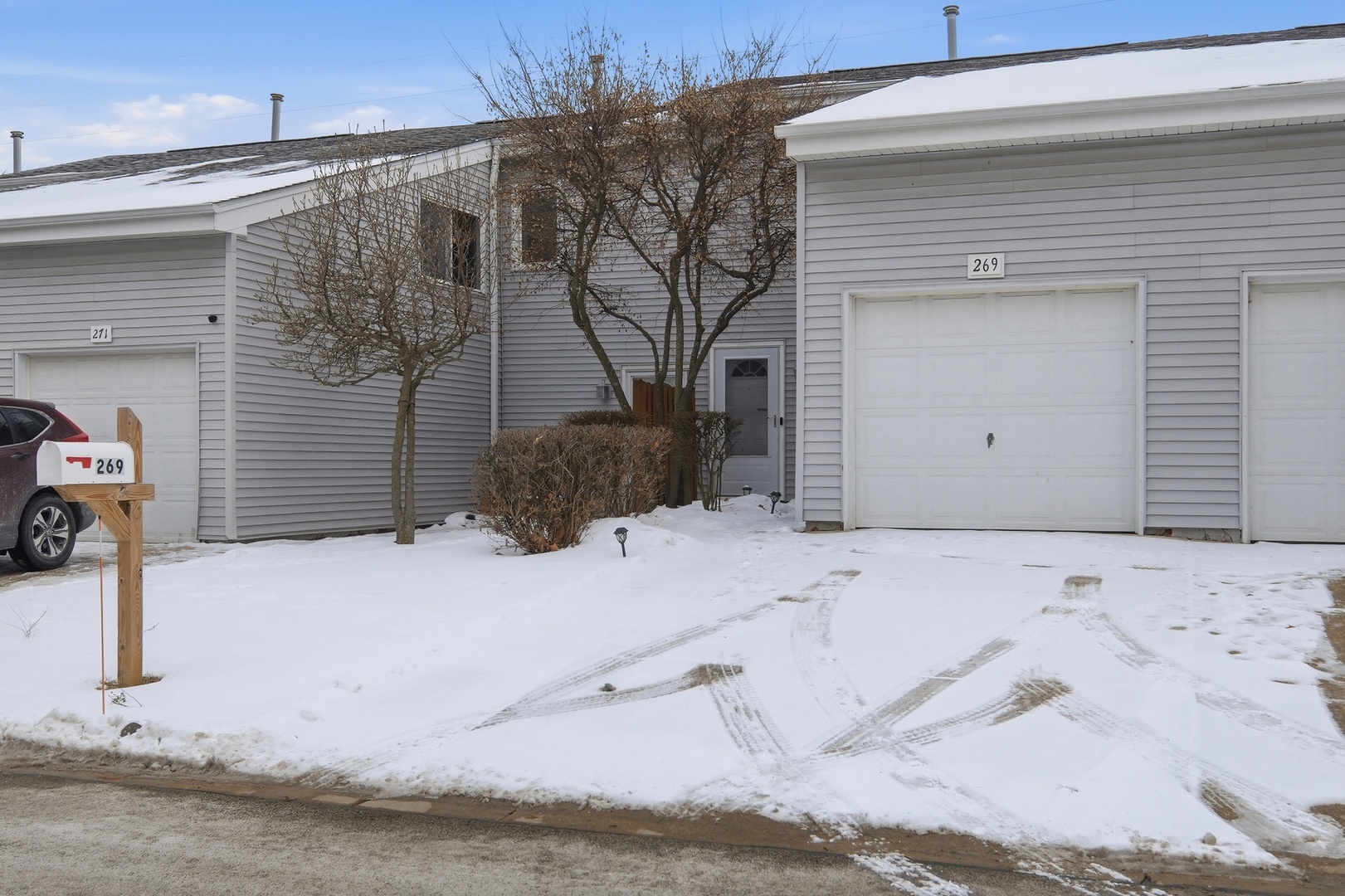 269 E Alpine Drive, Glendale Heights, IL 60139