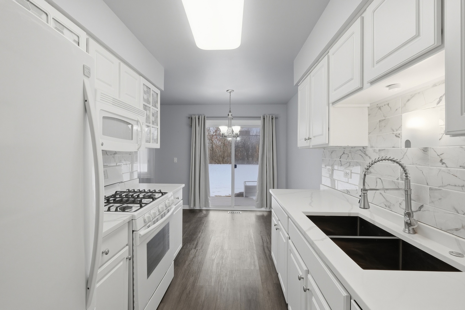 269 E Alpine Drive, Glendale Heights, IL 60139