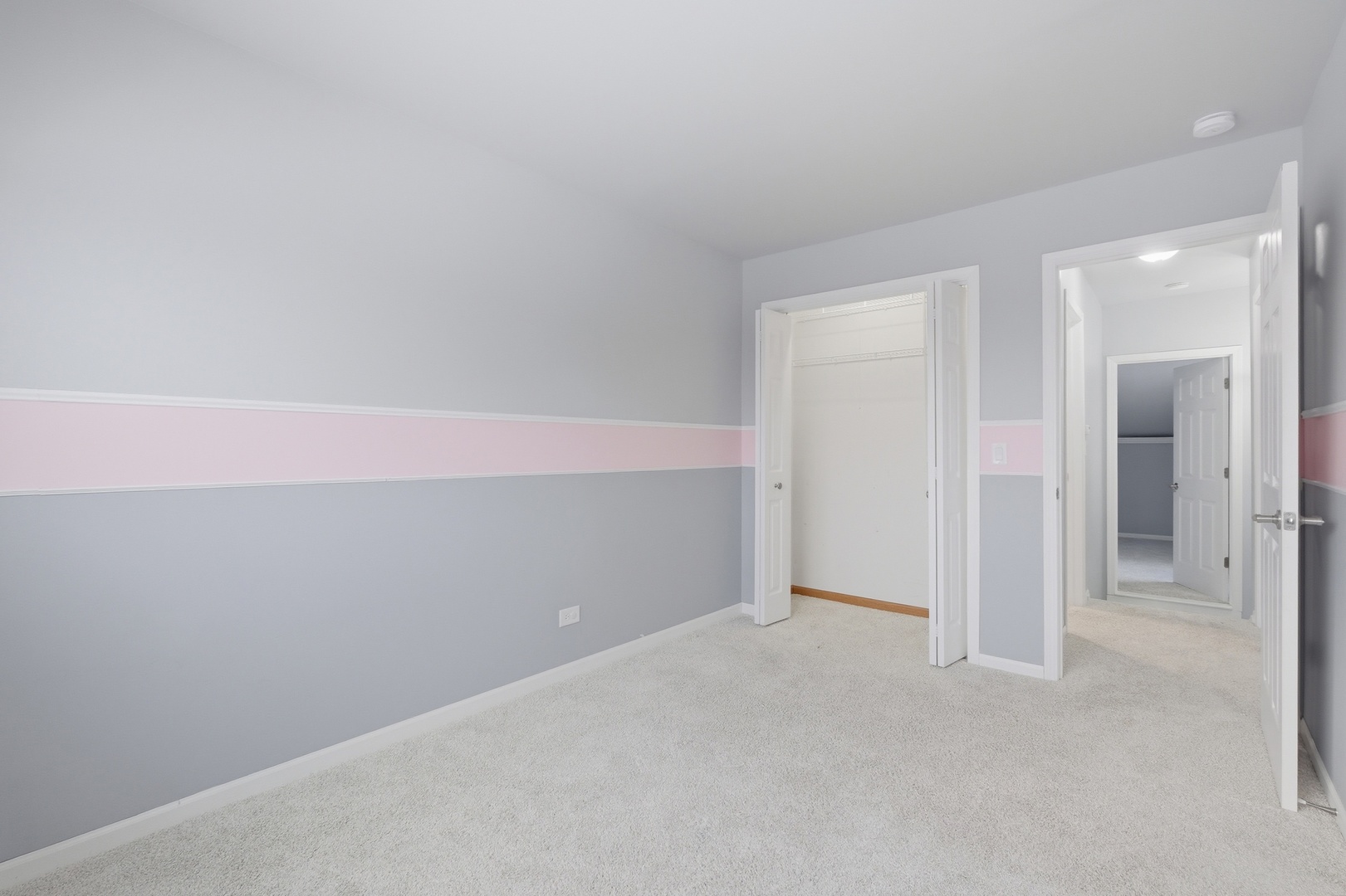 269 E Alpine Drive, Glendale Heights, IL 60139