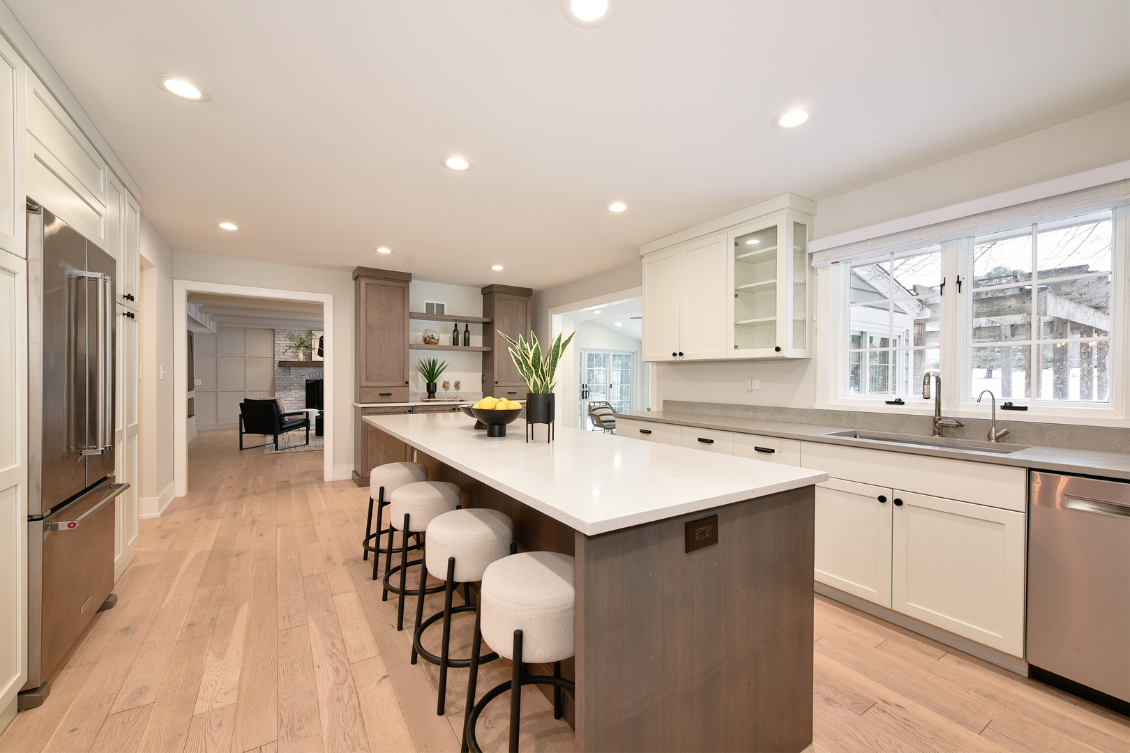 688 Thompsons Way, Inverness, IL 60067