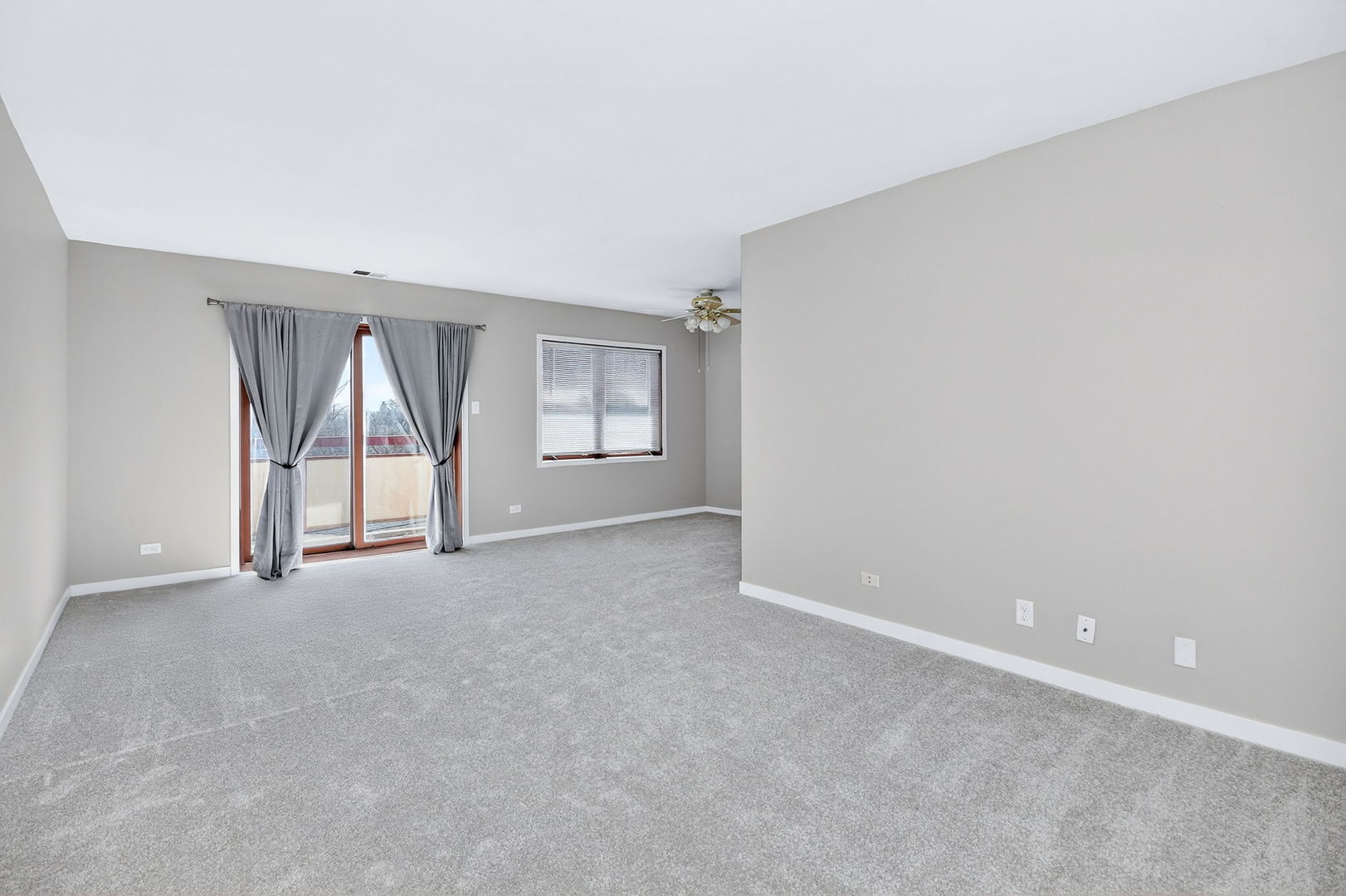 6441 W Pershing Road #305, Stickney, IL 60402