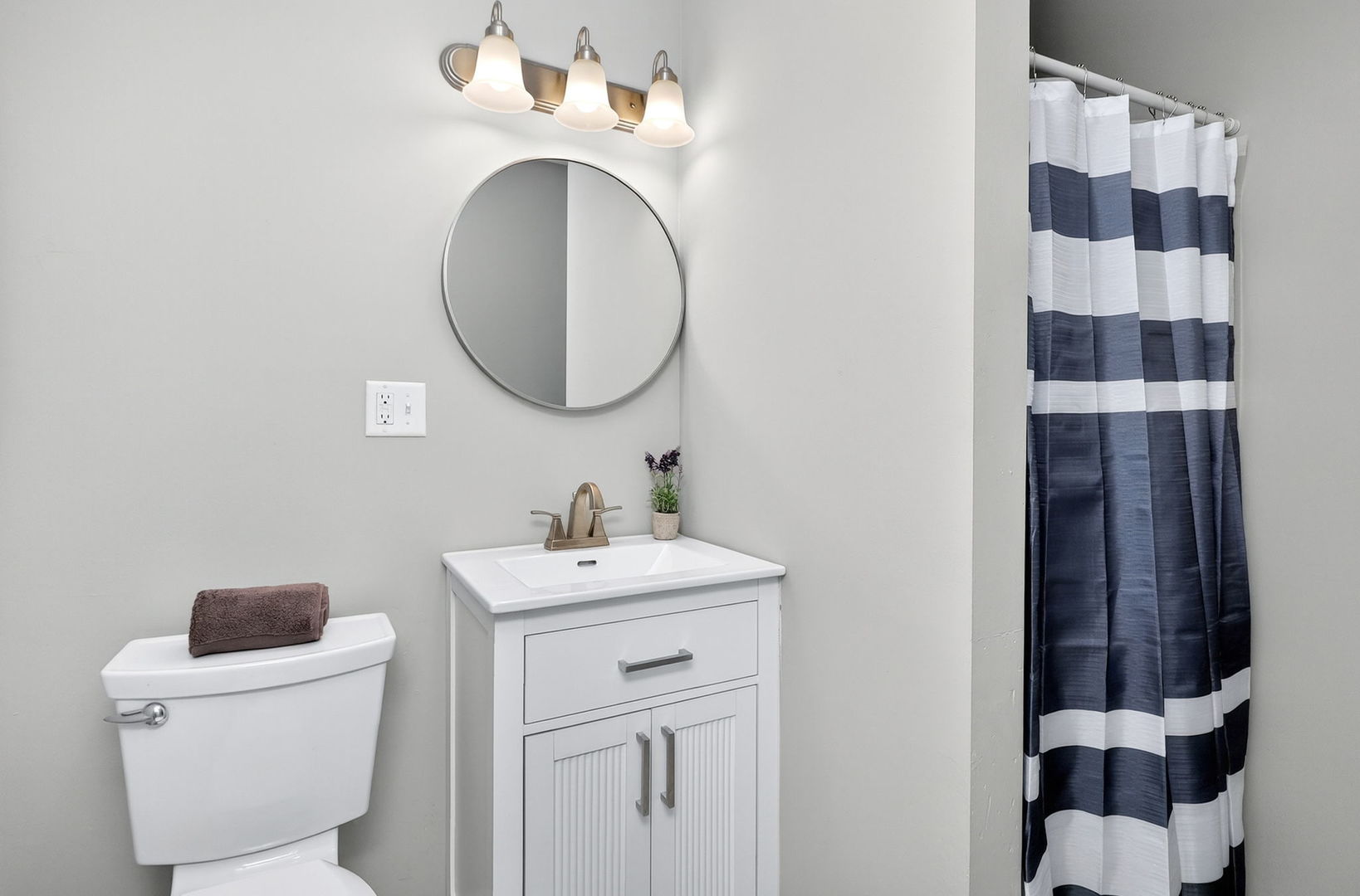 6441 W Pershing Road #305, Stickney, IL 60402