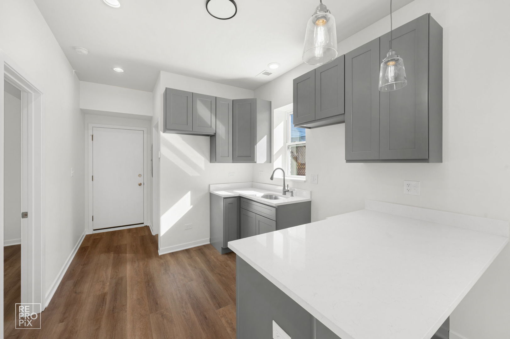 1624 W pershing Road, Chicago, IL 60609