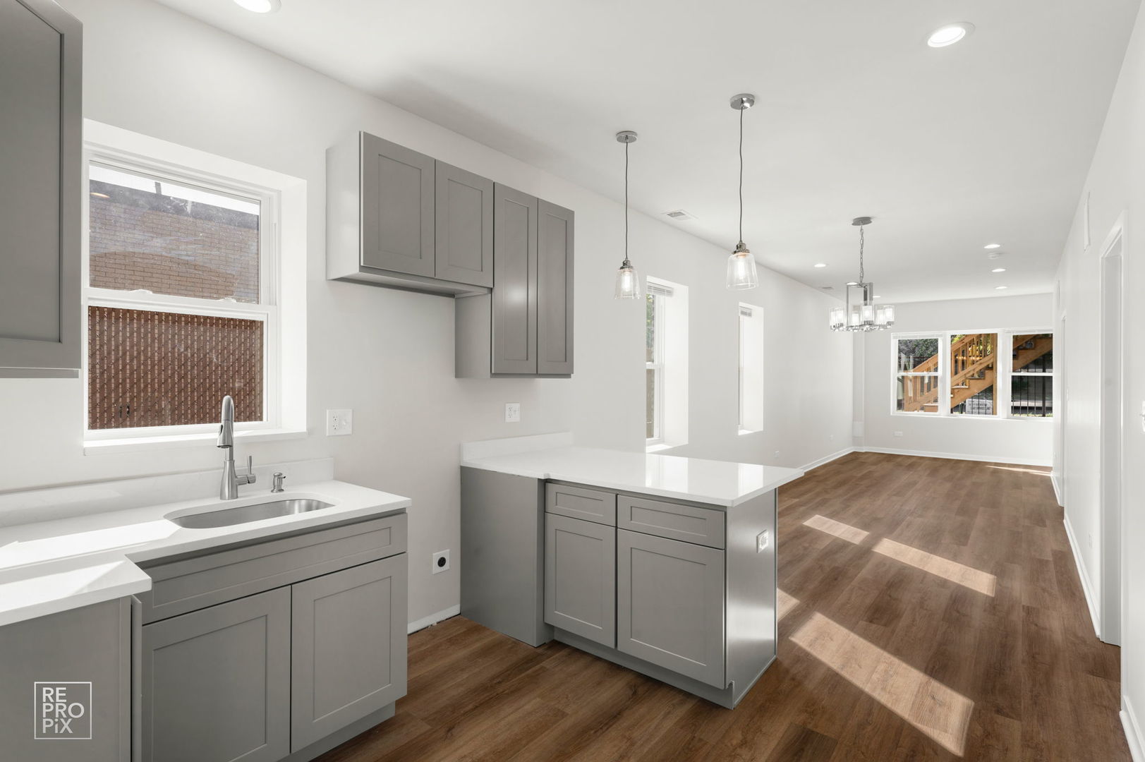 1624 W pershing Road, Chicago, IL 60609