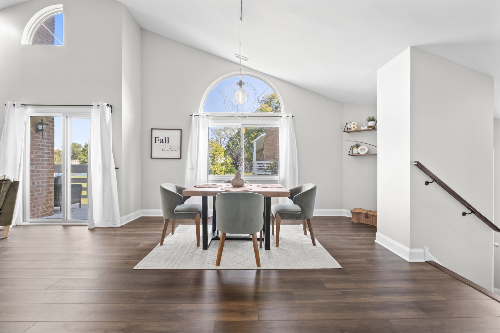 1152 Courtland Drive #406, Buffalo Grove, IL 60089