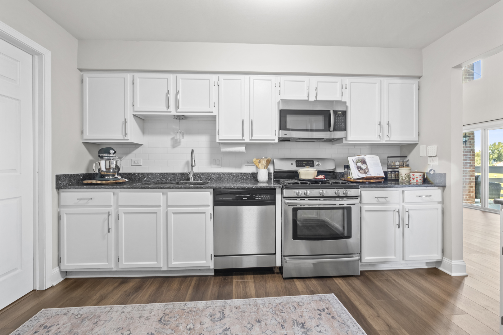 1152 Courtland Drive #406, Buffalo Grove, IL 60089