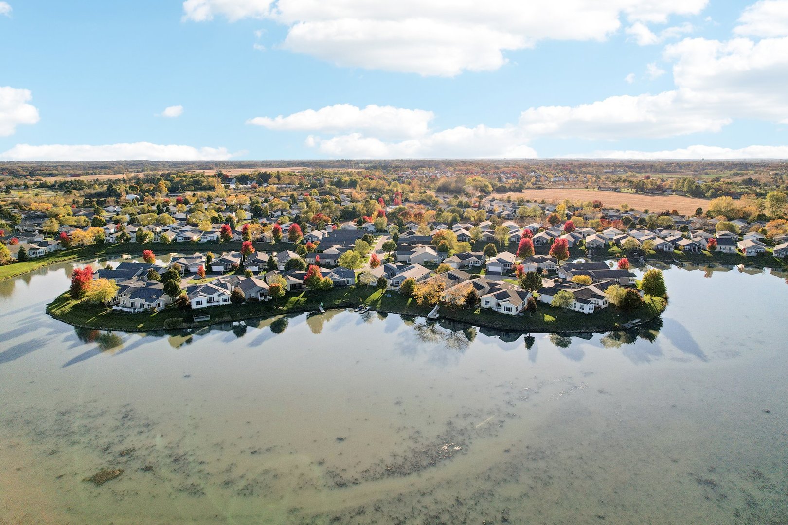 328 Legacy Court, Grayslake, IL 60030