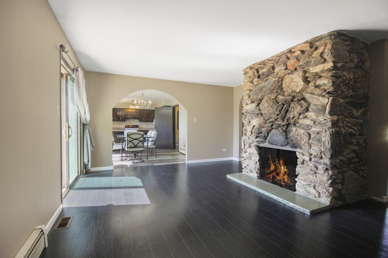 3321 E Reichert Drive, Crete, IL 60417