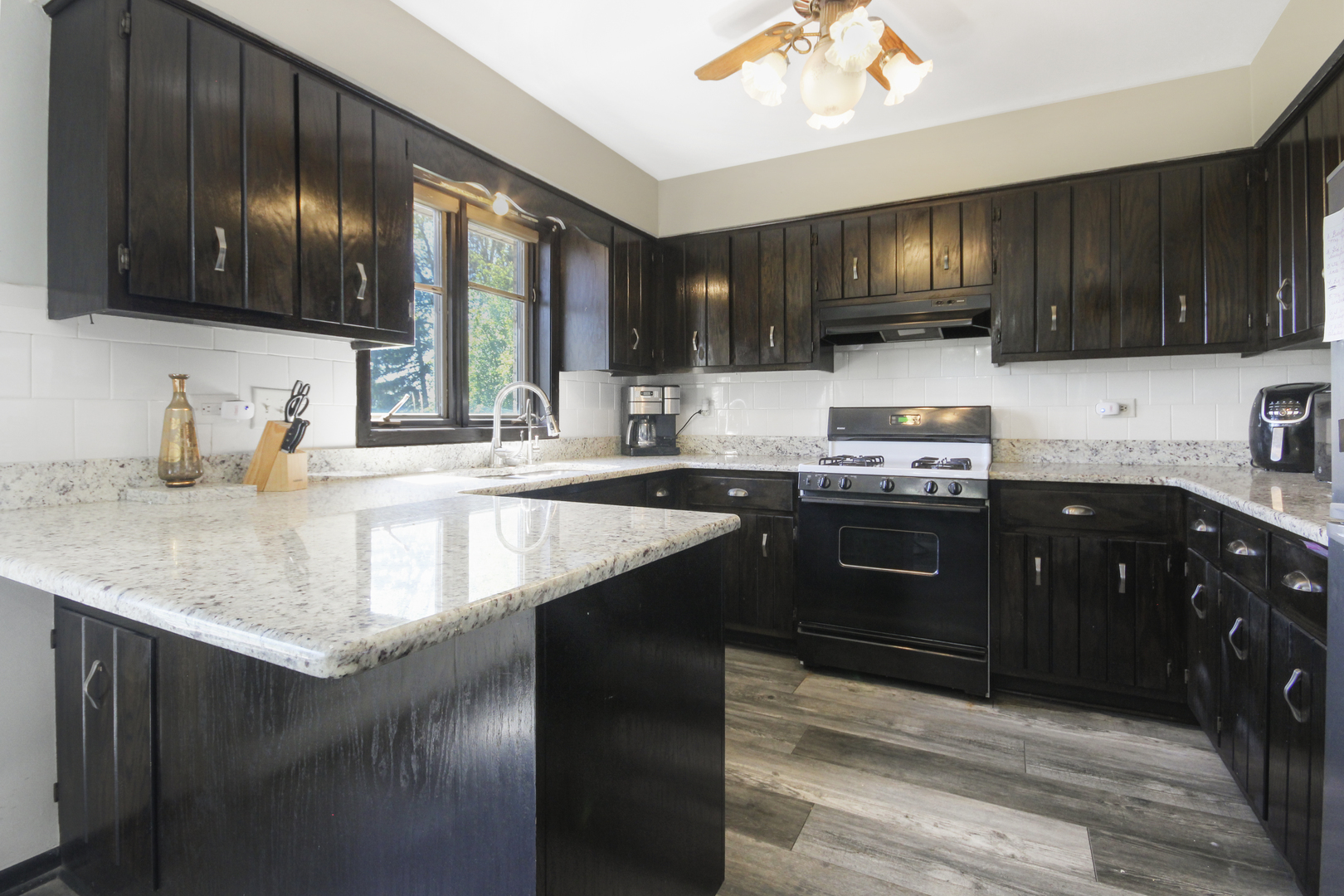 3321 E Reichert Drive, Crete, IL 60417