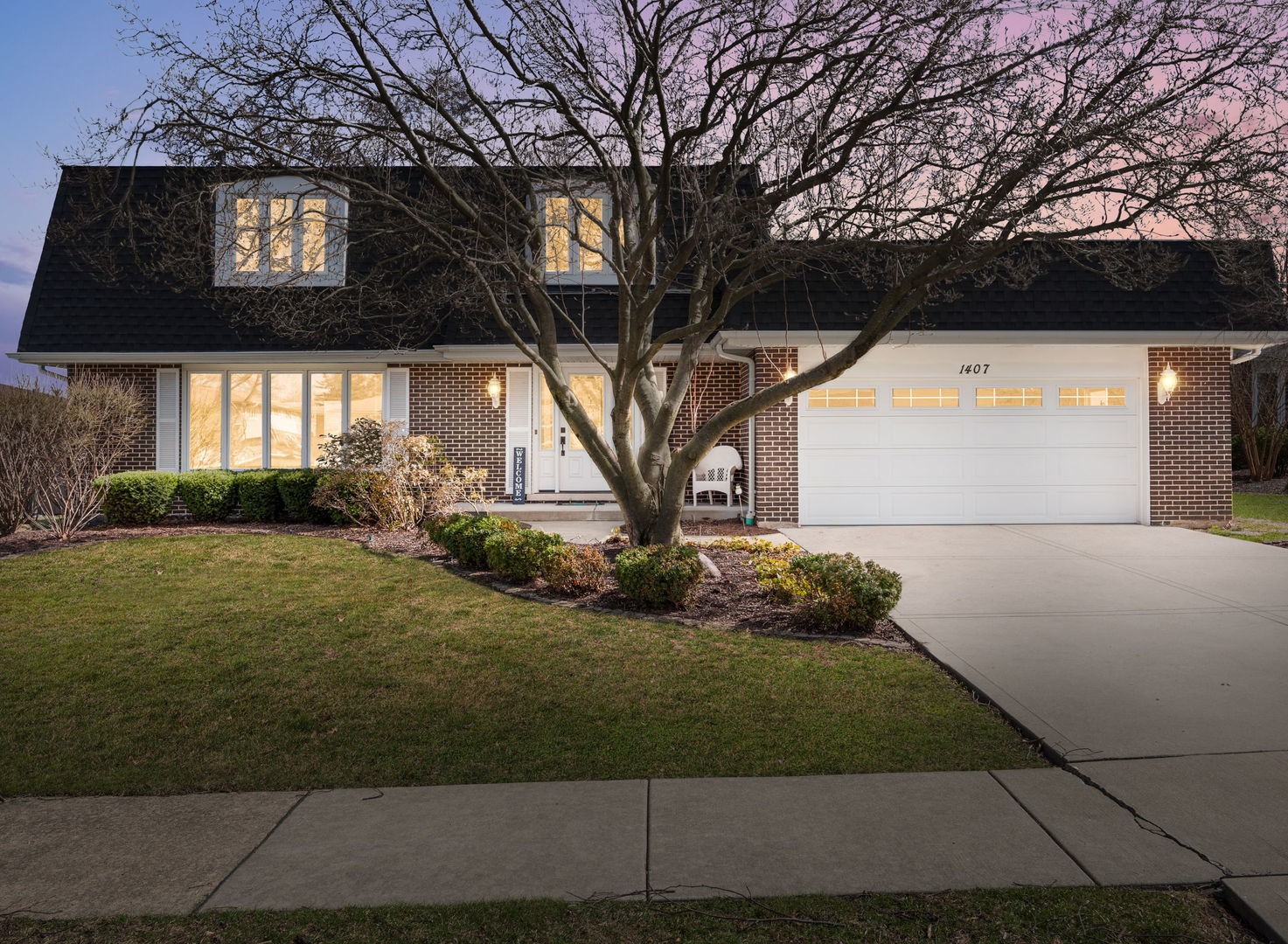 1407 Wesley Court, Westmont, IL 60559