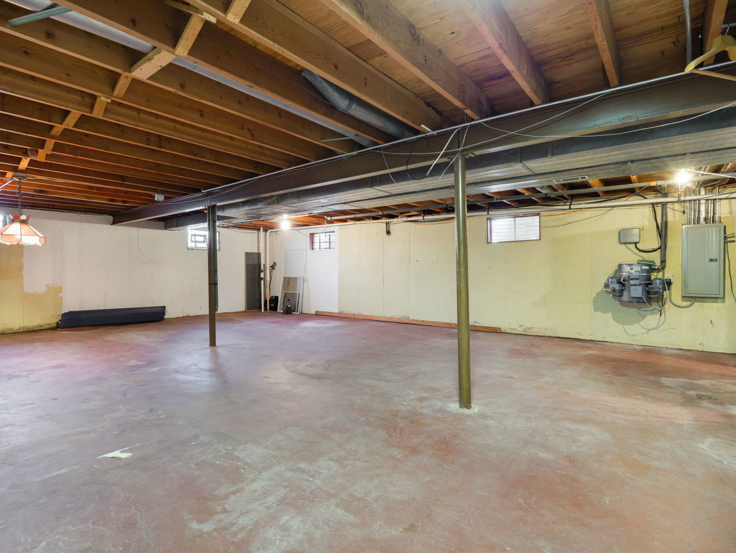 1407 Wesley Court, Westmont, IL 60559