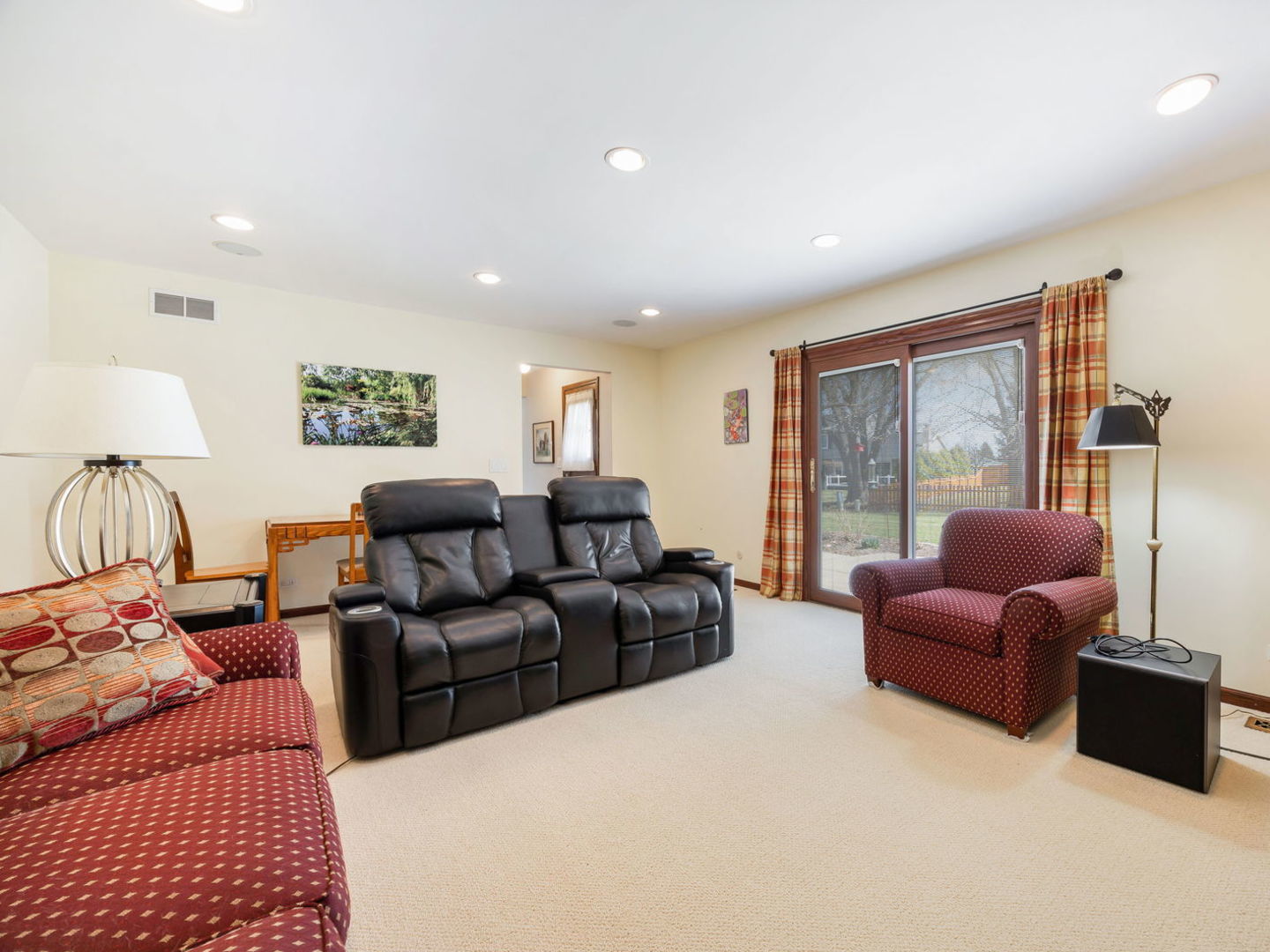 1407 Wesley Court, Westmont, IL 60559