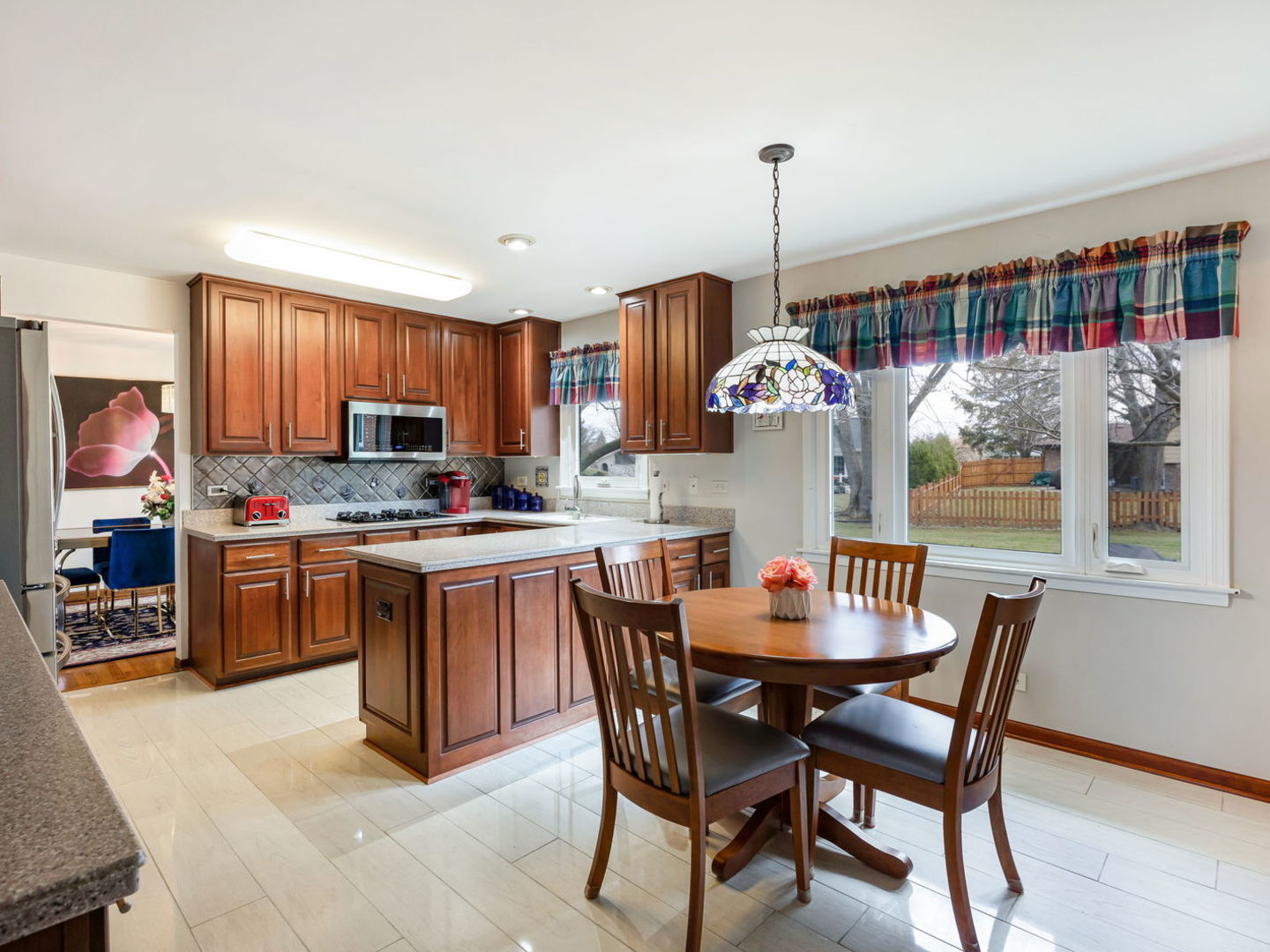 1407 Wesley Court, Westmont, IL 60559