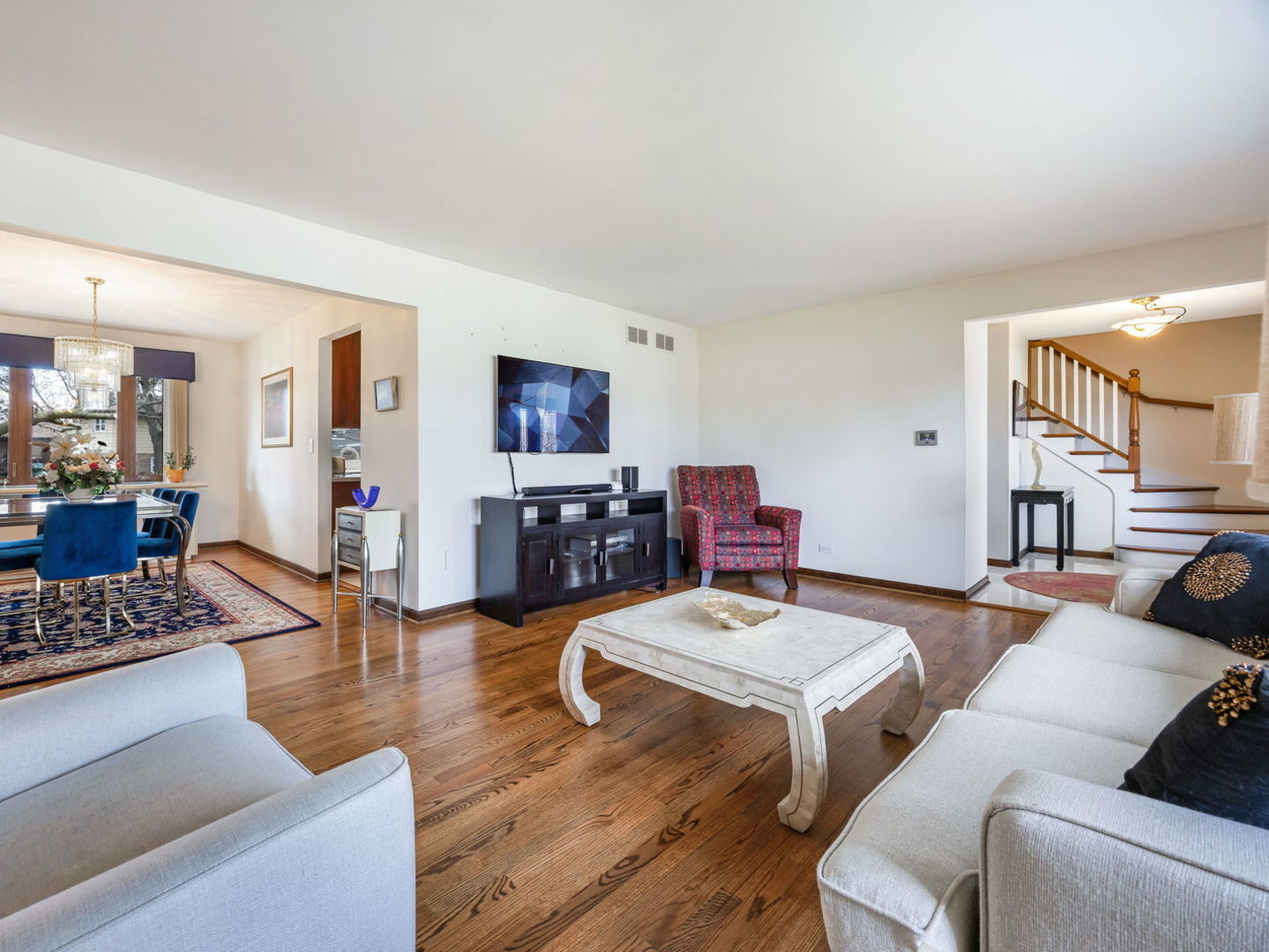 1407 Wesley Court, Westmont, IL 60559