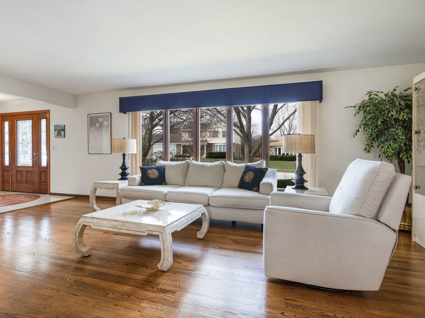 1407 Wesley Court, Westmont, IL 60559