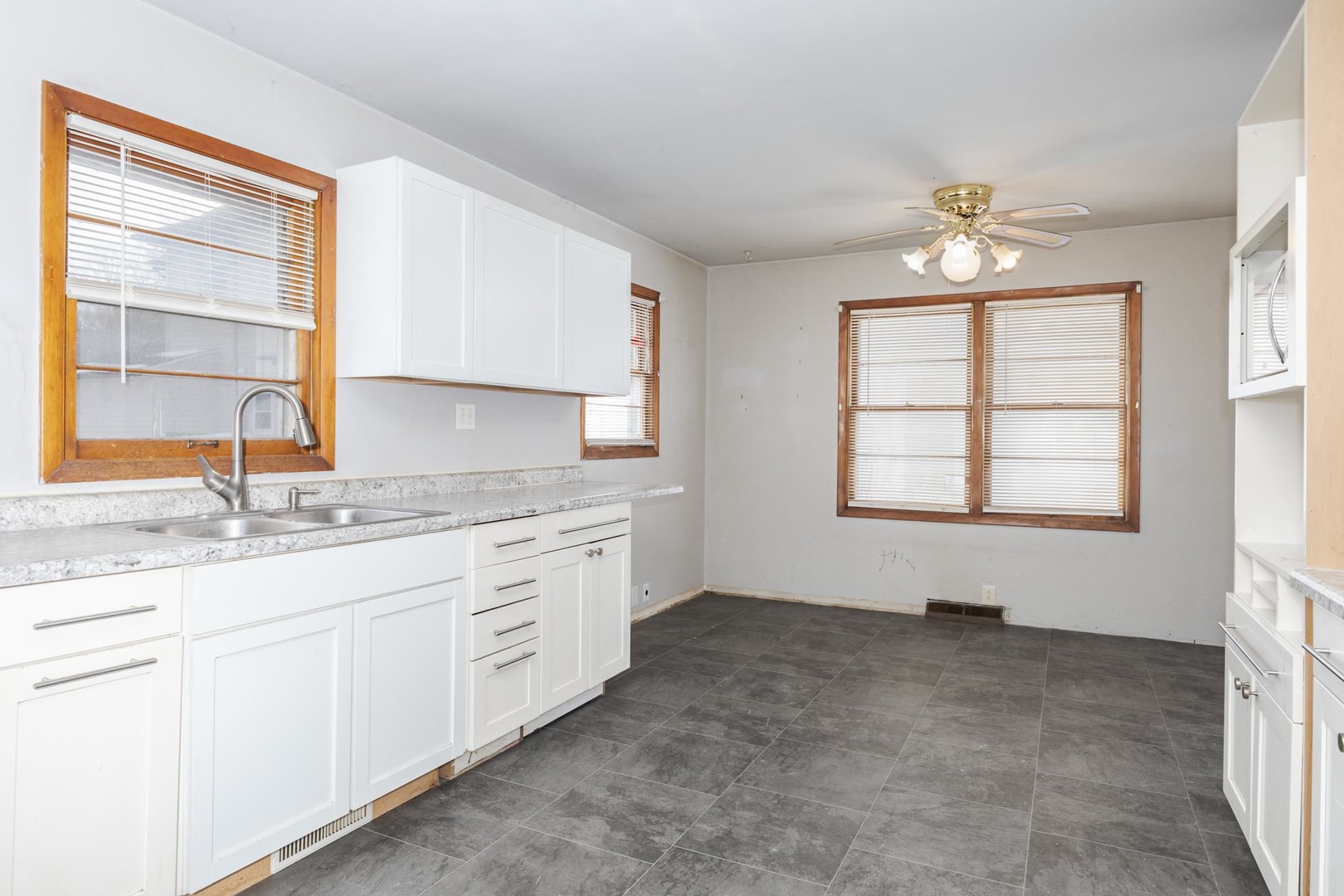 610 S Oak Street, Pontiac, IL 61764