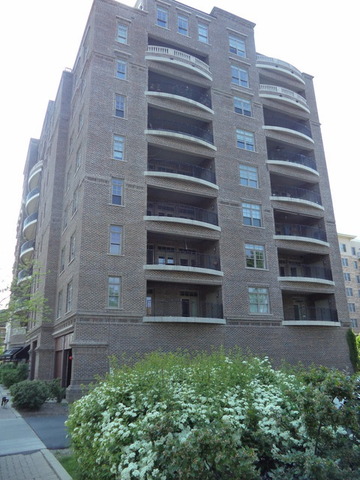 Arlington Heights, IL 60005