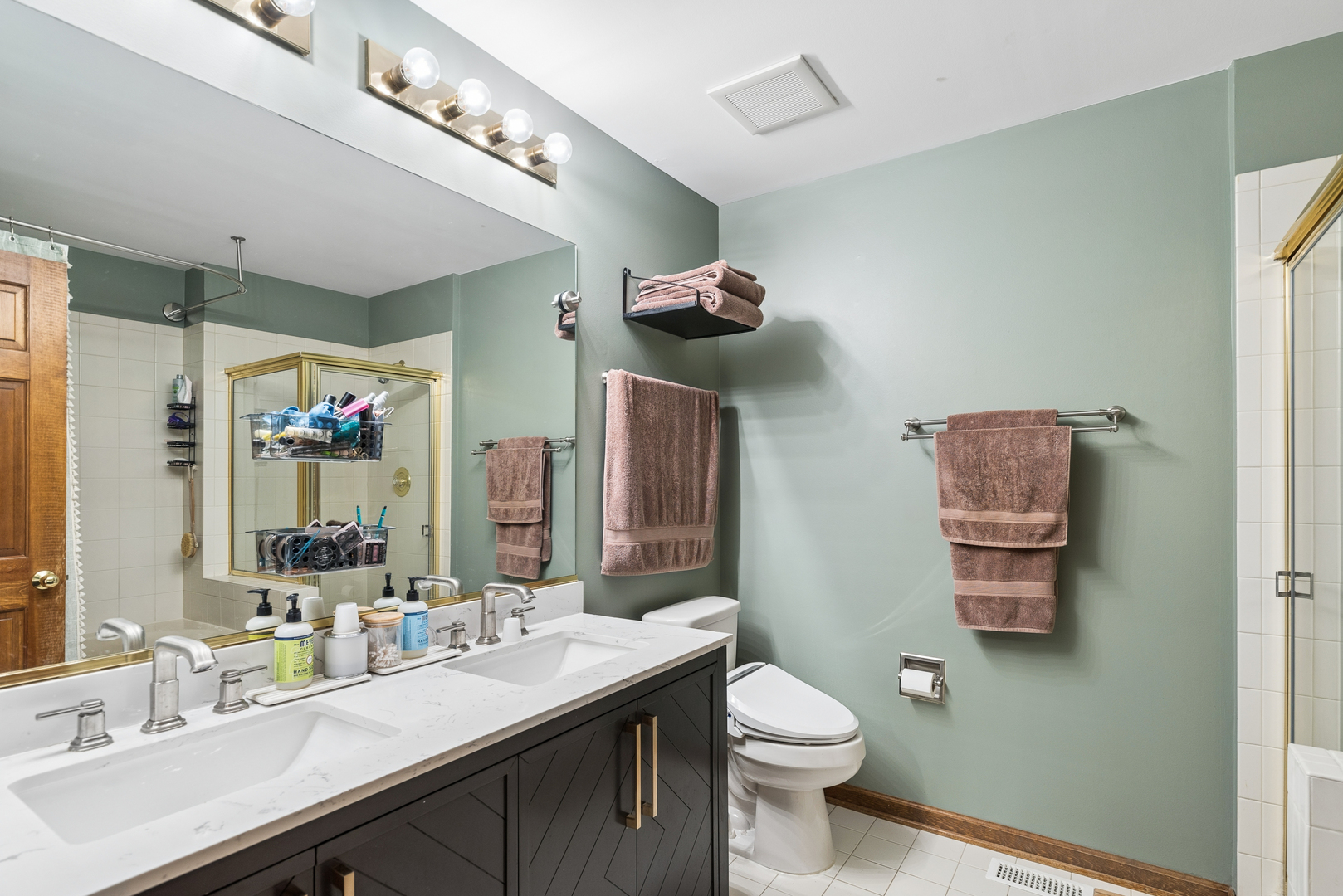 36143 N Springbrook Lane, Gurnee, IL 60031