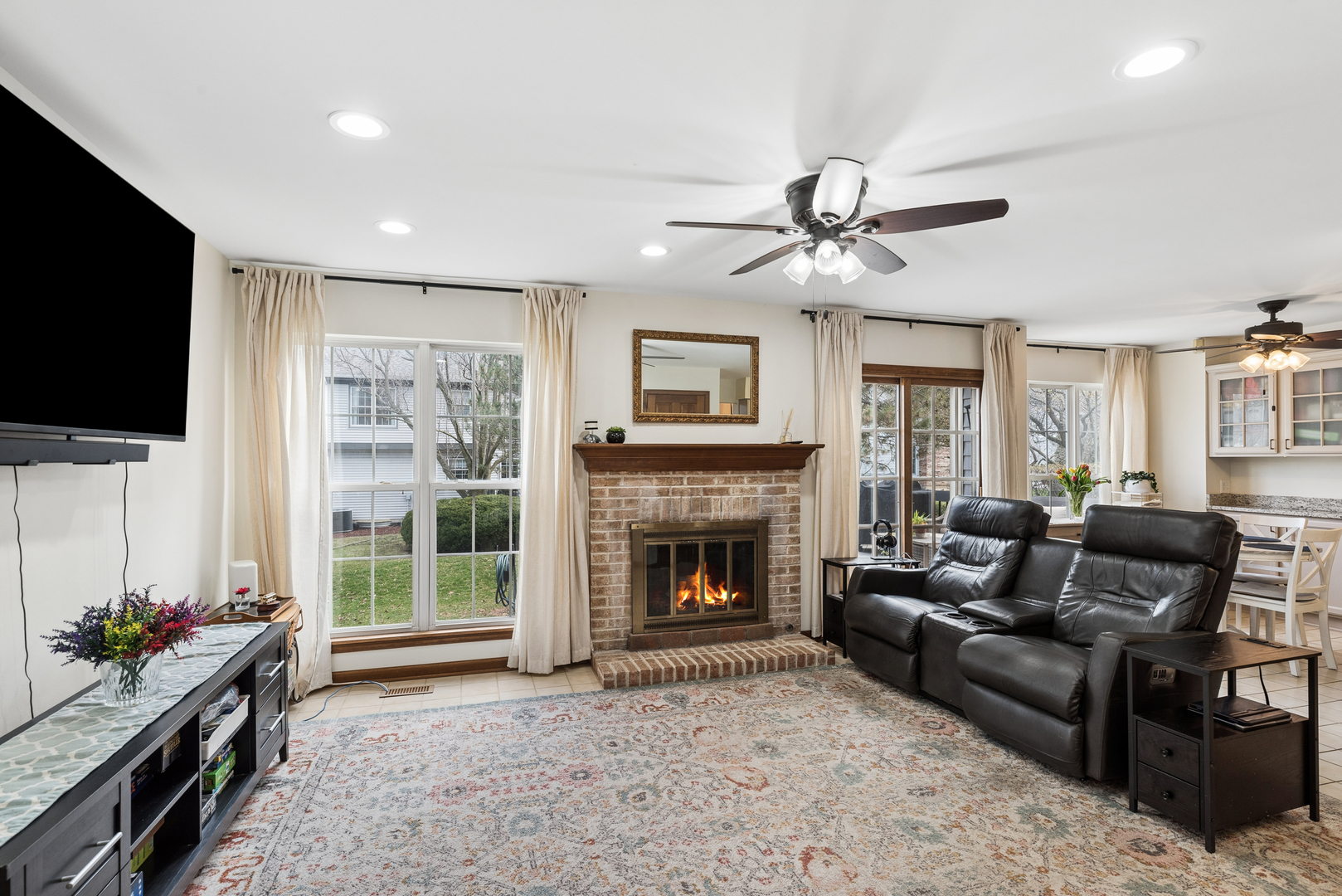 36143 N Springbrook Lane, Gurnee, IL 60031