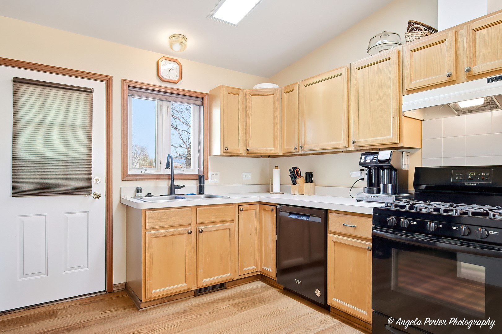 509 Balmoral Court, Grayslake, IL 60030