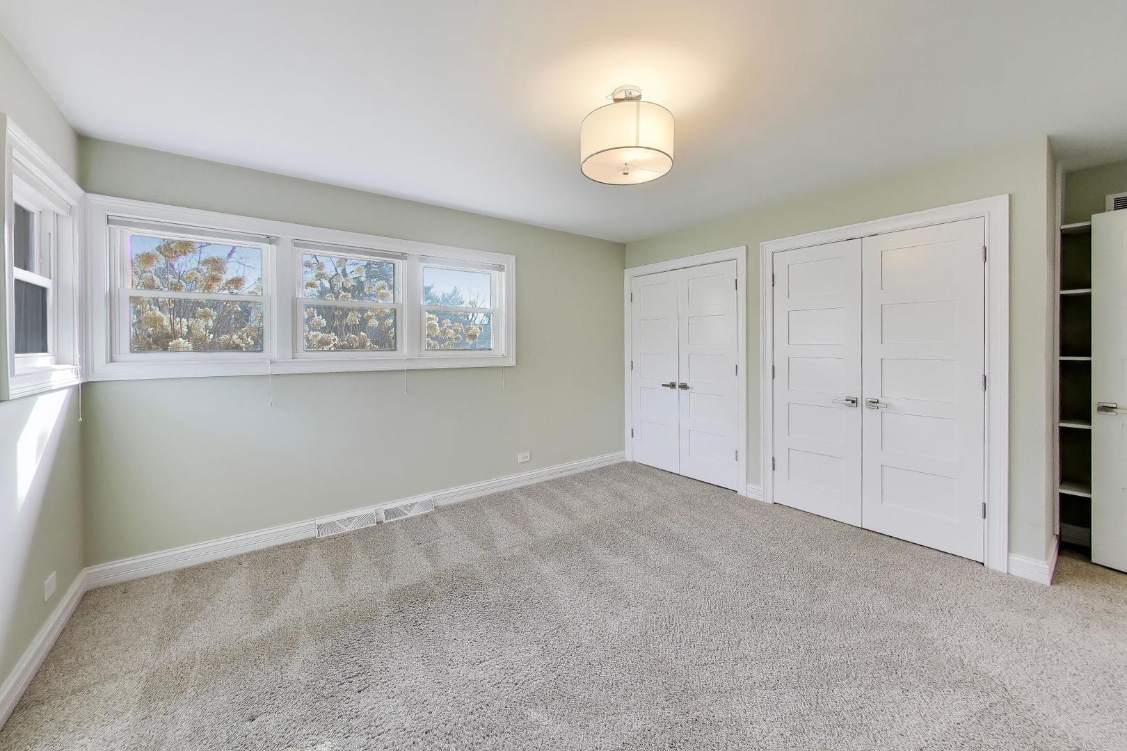 626 N Haddow Avenue, Arlington Heights, IL 60004