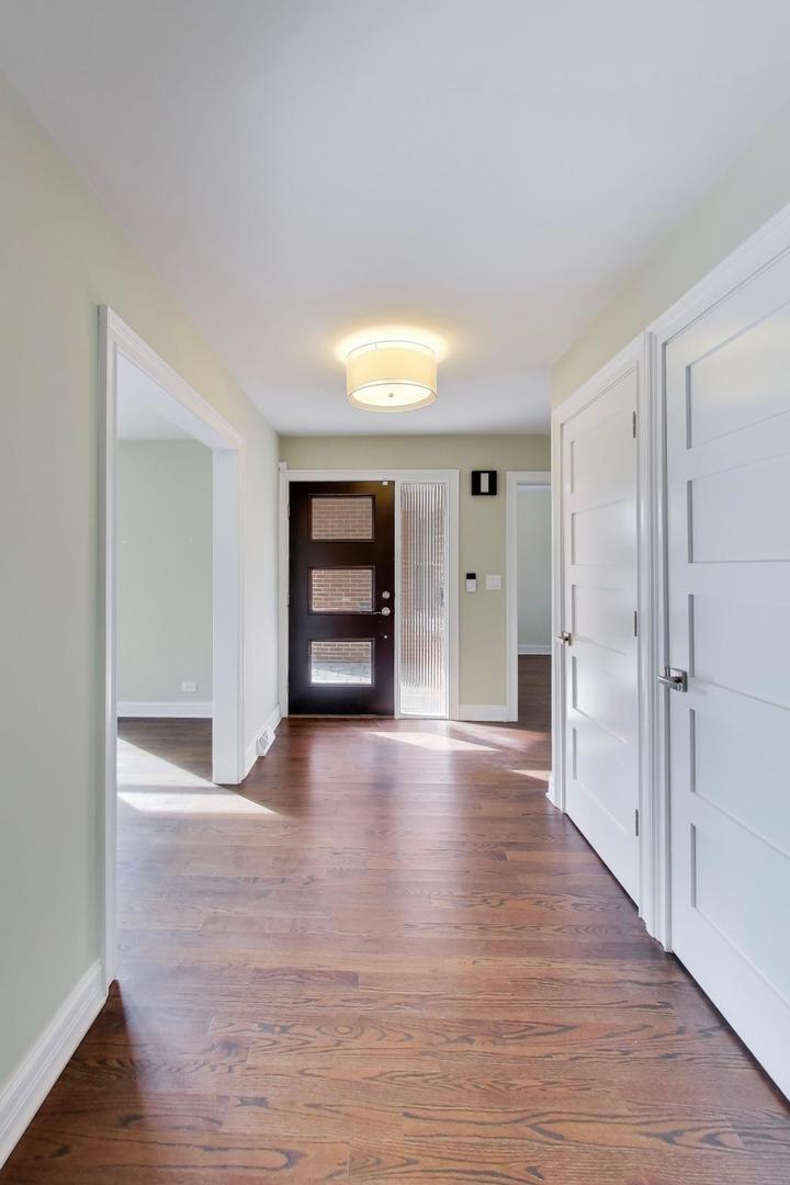 626 N Haddow Avenue, Arlington Heights, IL 60004