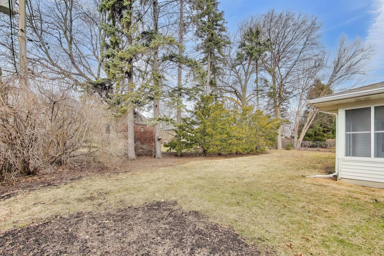 626 N Haddow Avenue, Arlington Heights, IL 60004