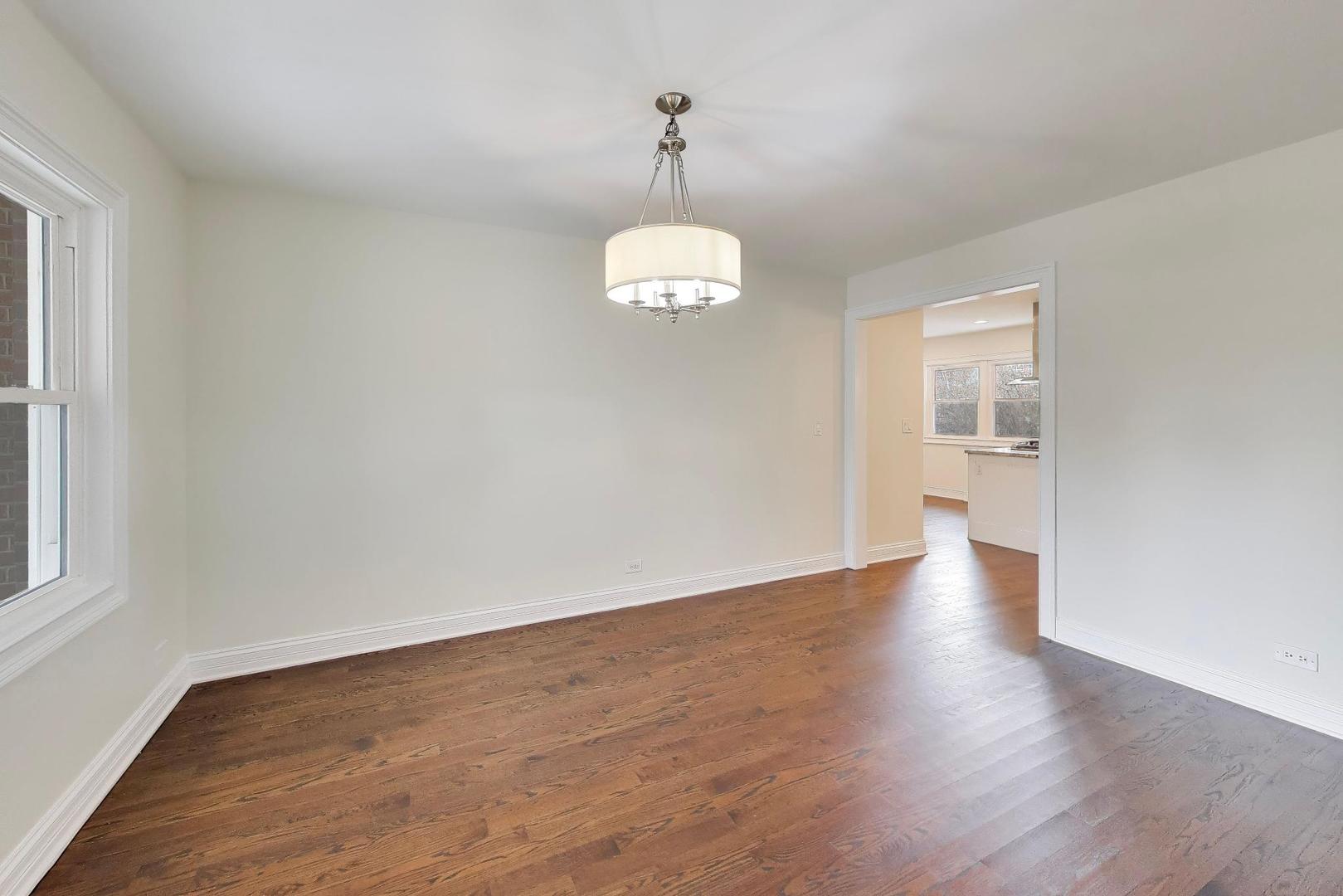 626 N Haddow Avenue, Arlington Heights, IL 60004