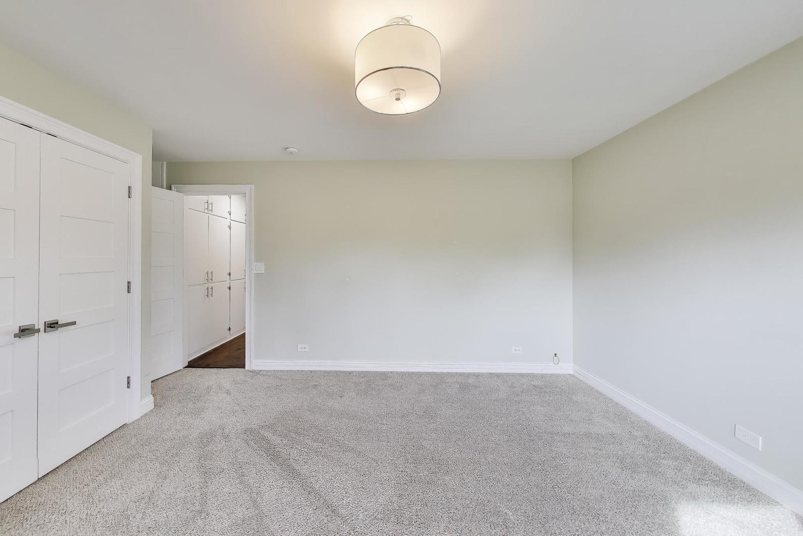 626 N Haddow Avenue, Arlington Heights, IL 60004