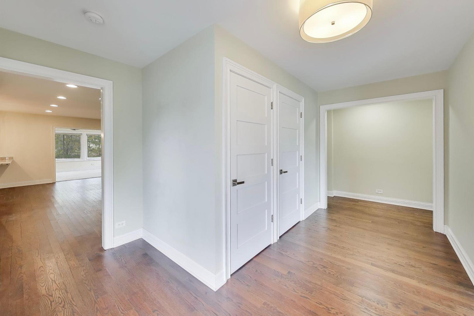 626 N Haddow Avenue, Arlington Heights, IL 60004