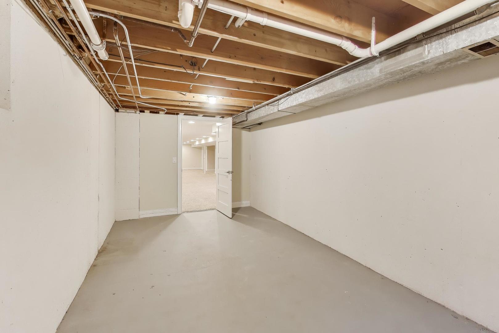 626 N Haddow Avenue, Arlington Heights, IL 60004