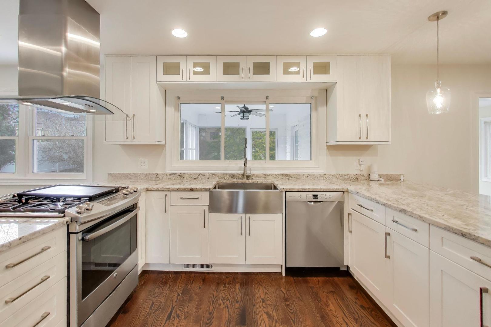 626 N Haddow Avenue, Arlington Heights, IL 60004