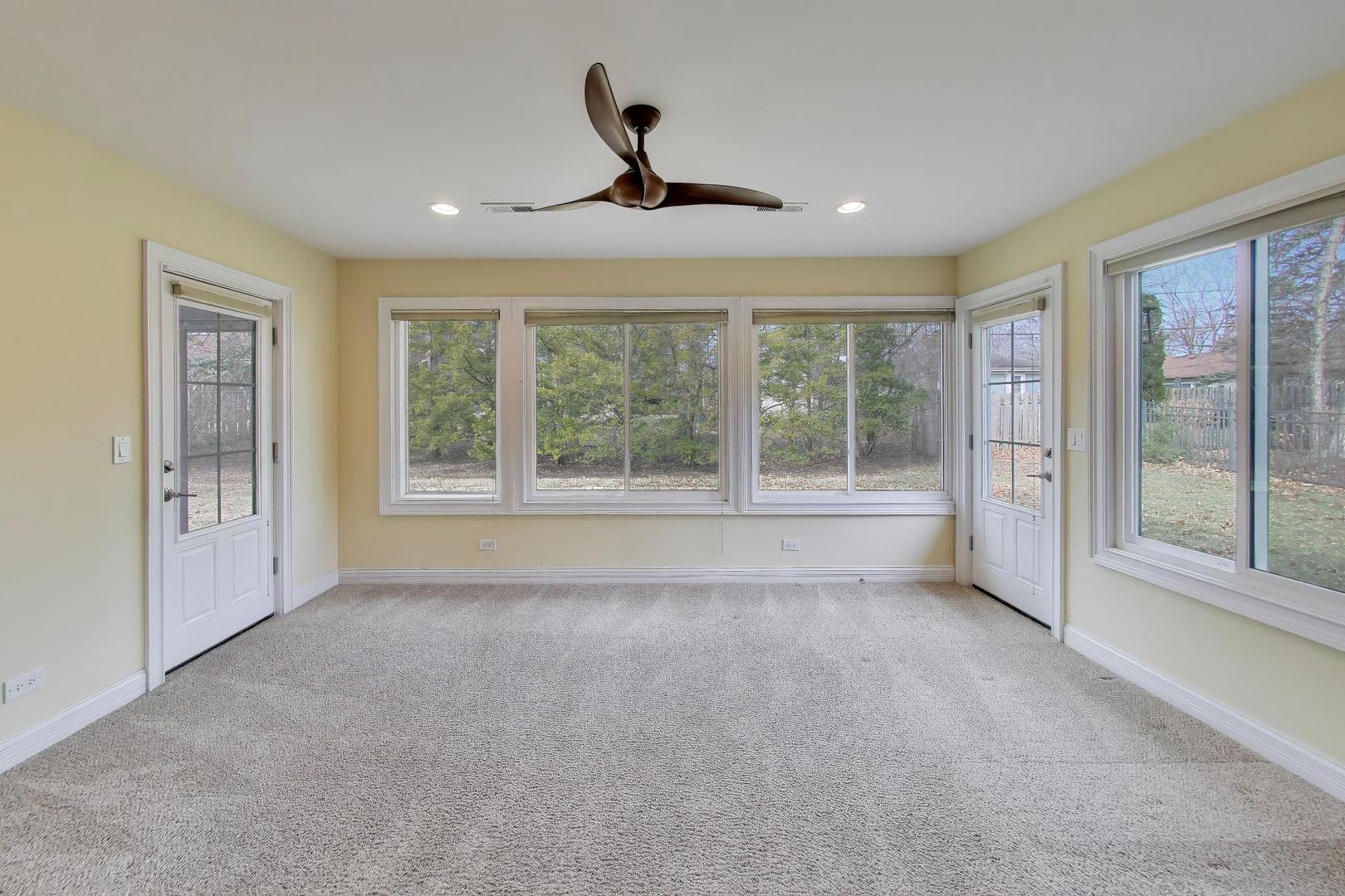 626 N Haddow Avenue, Arlington Heights, IL 60004