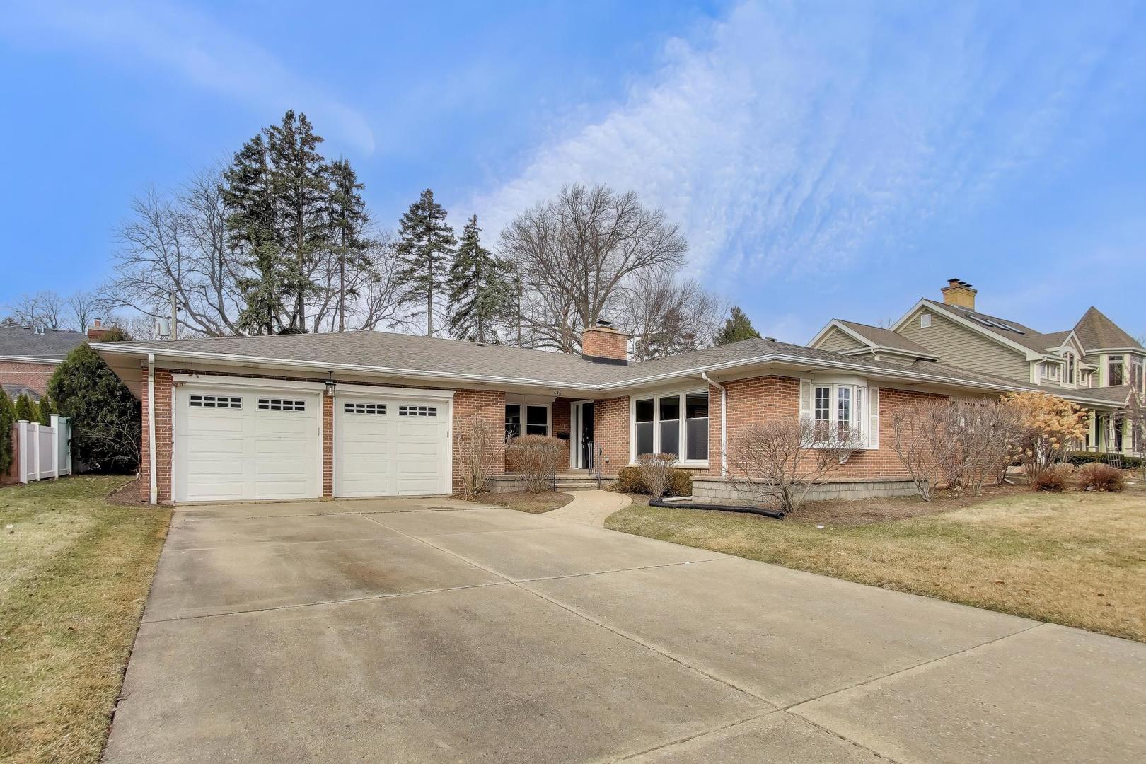 626 N Haddow Avenue, Arlington Heights, IL 60004