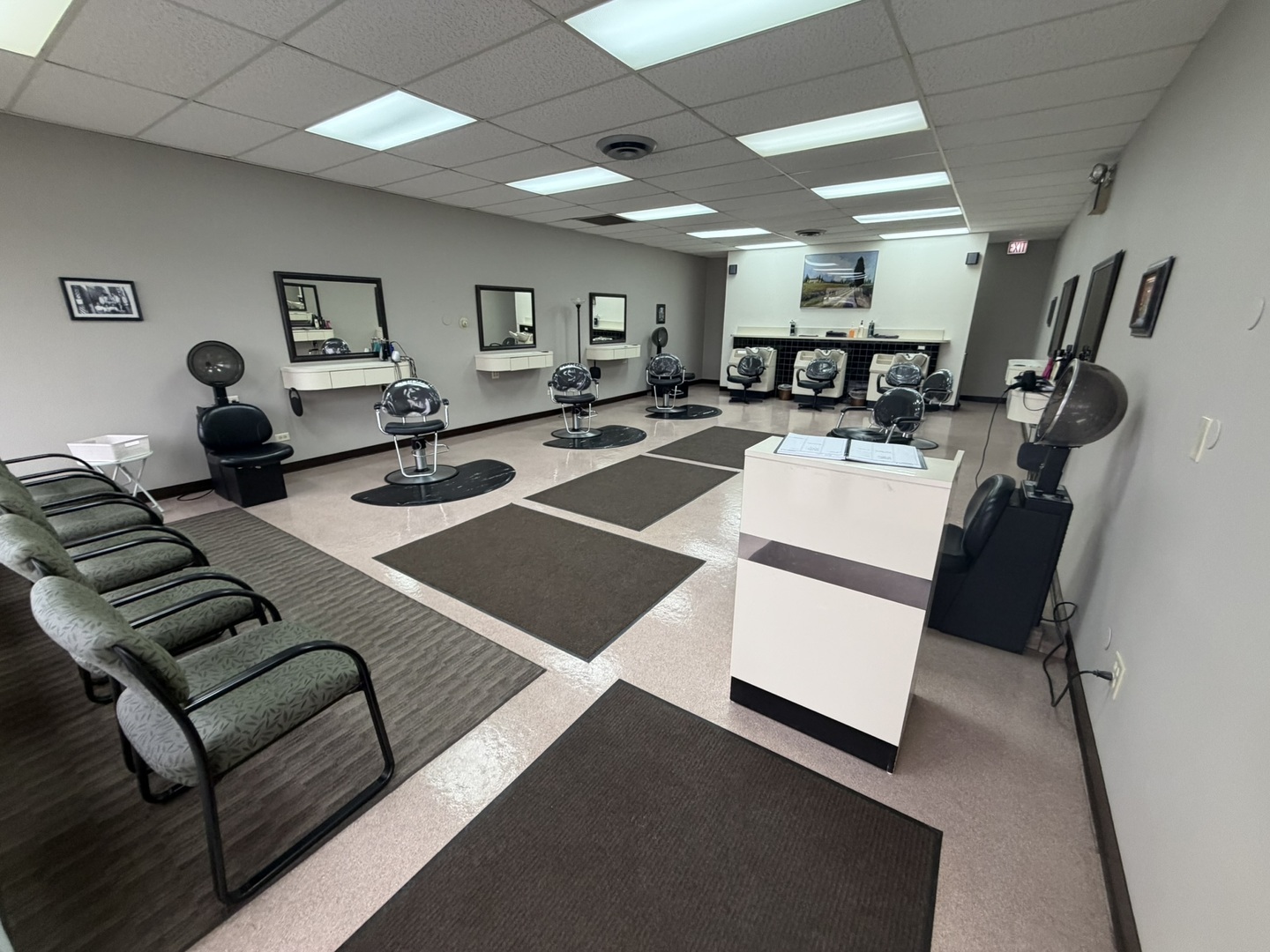 554 S York Street, Elmhurst, IL 60126