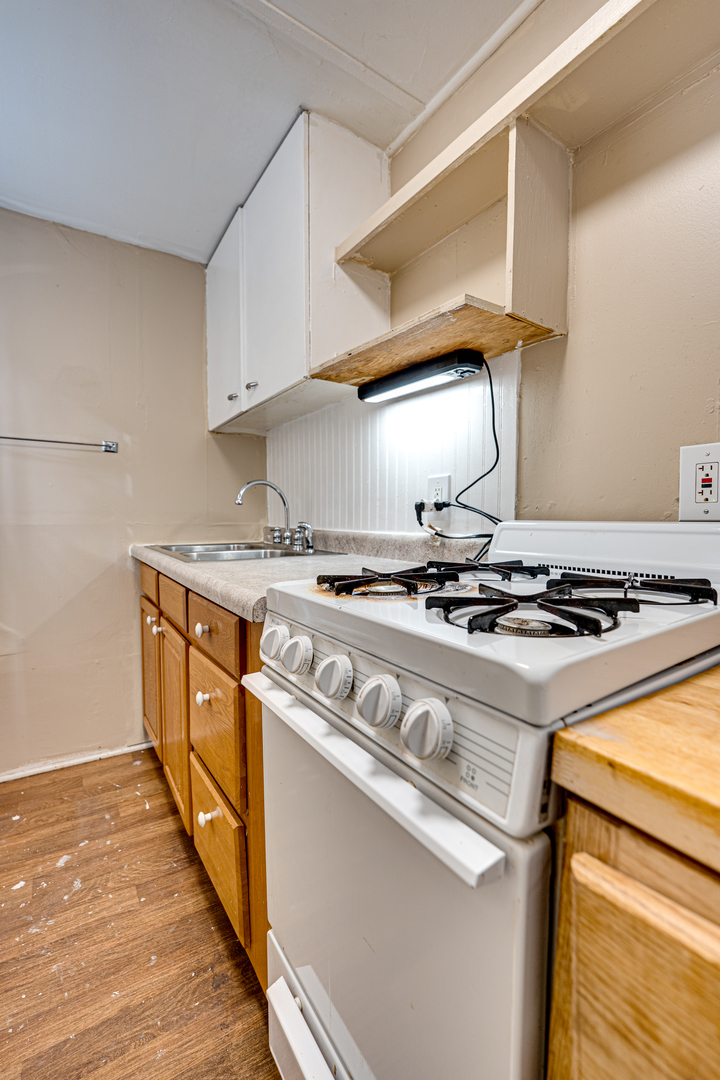 426 N Lake Street #2, Aurora, IL 60506