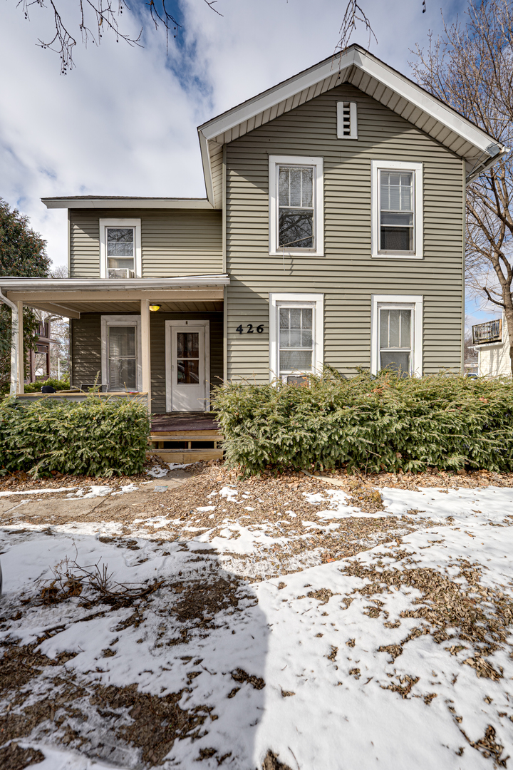 426 N Lake Street #2, Aurora, IL 60506