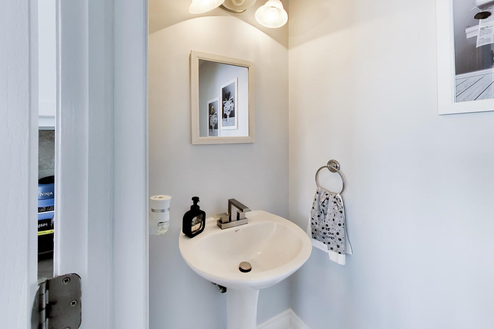 1961 Cobblestone Drive, Carpentersville, IL 60110