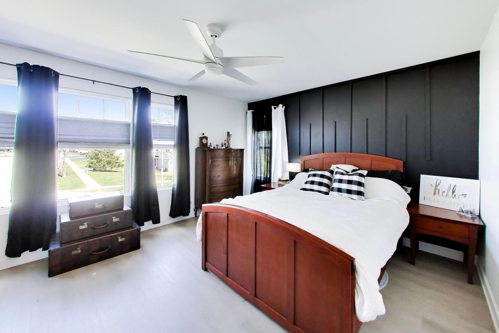 1961 Cobblestone Drive, Carpentersville, IL 60110