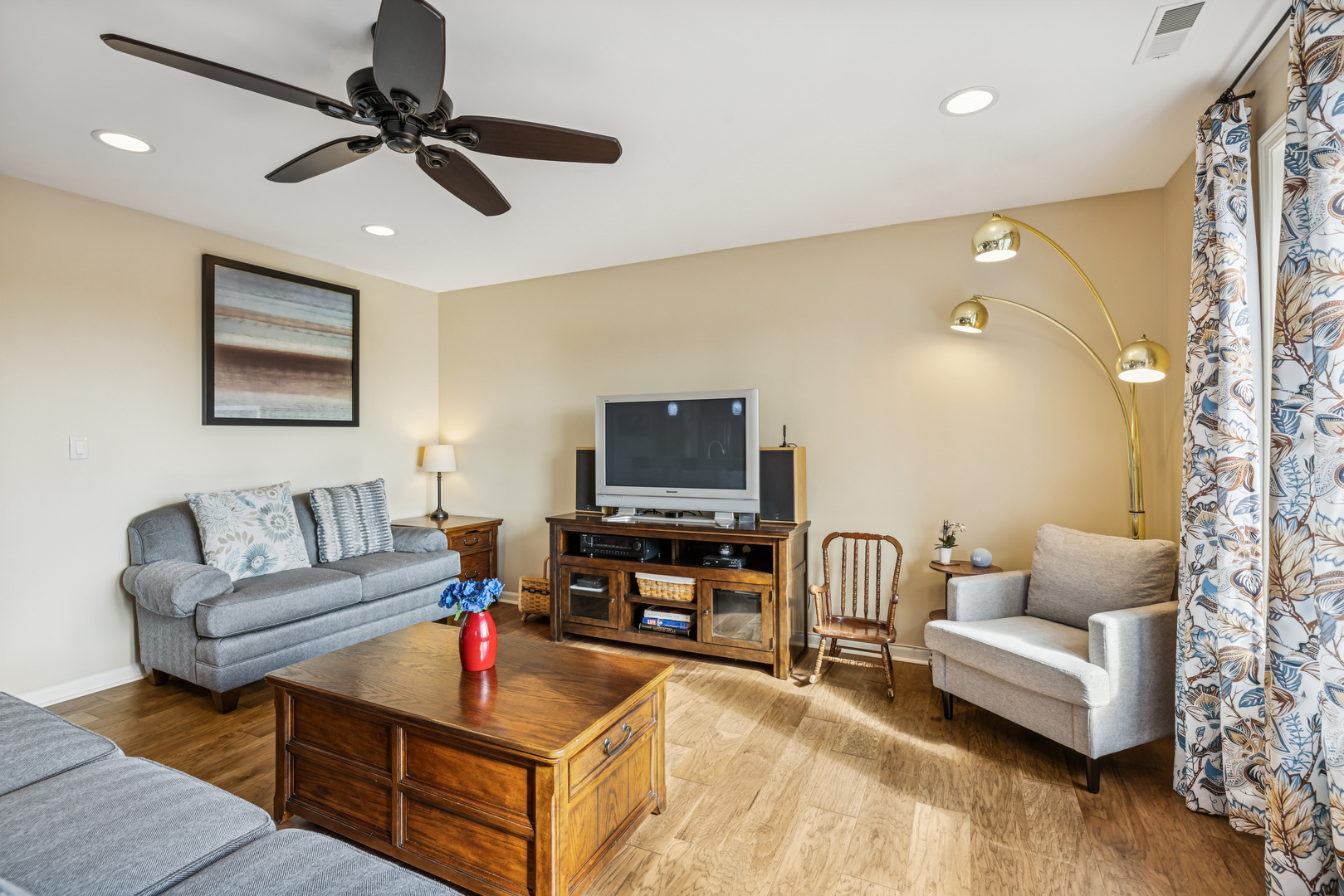 300 E Dundee Road #403A, Buffalo Grove, IL 60089