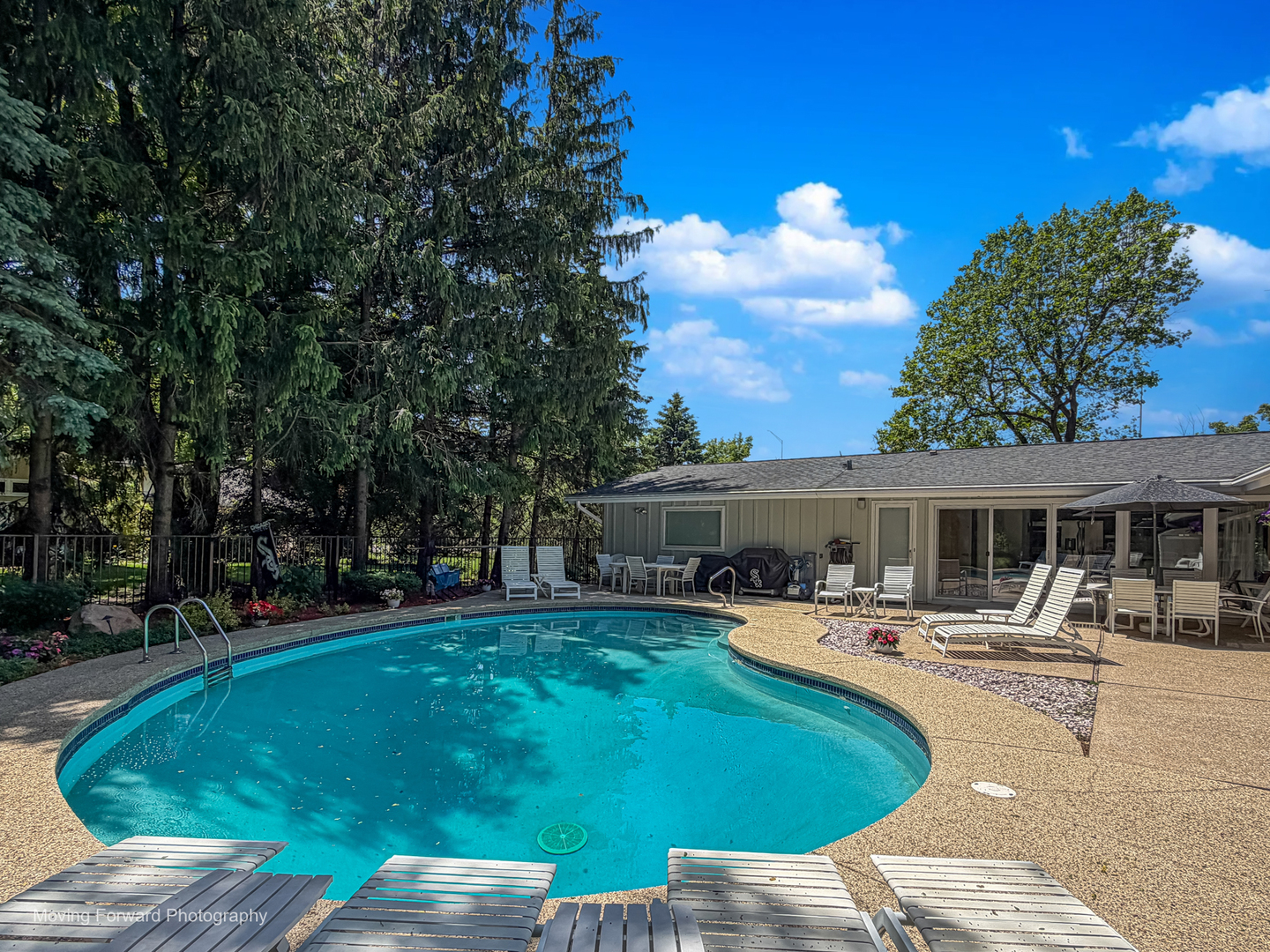 6363 S Keokuk Road, Indian Head Park, IL 60525